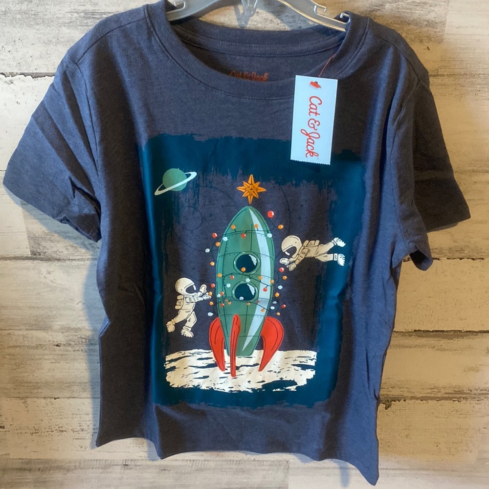 Boys Astronaut Christmas Shirt Size M NEW